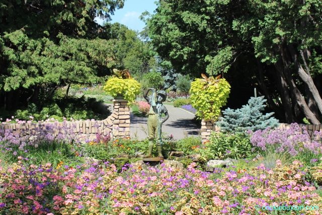 The English Garden In Winnipeg S Assiniboine Park Cookie Buxton