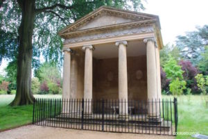 Temple of Diana at Blenheim Palace, where in 1908 Winston Churchill proposed to wife Clementine